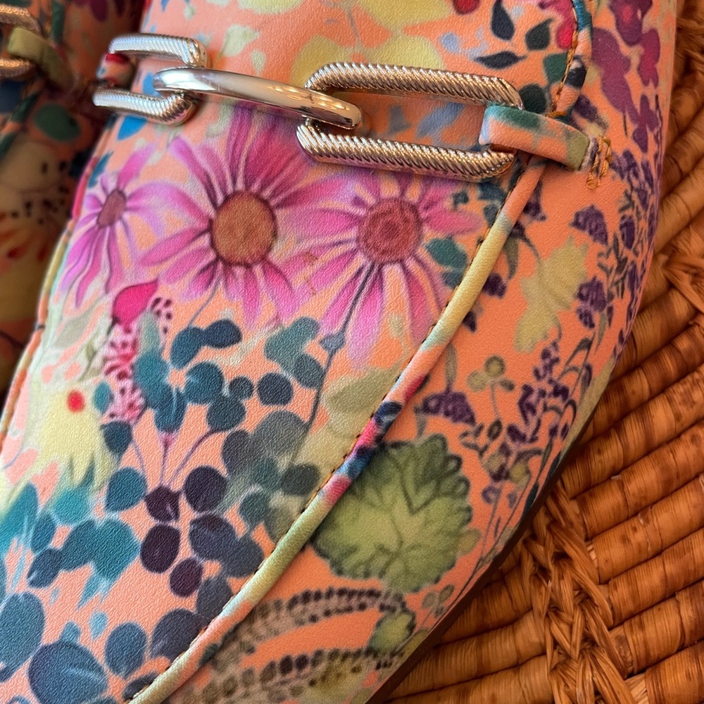 Franco Sarto Floral Loafers with Gold Metal Chain Accent - Picture 4 of 16